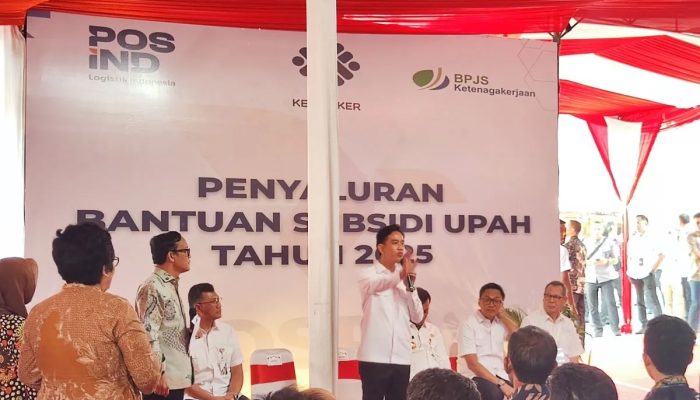 Gibran Tinjau BSU di Boyolali, Imbau Tak Dipakai Beli Rokok