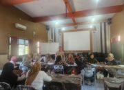 Antusias, Wali Murid SMPN 1 Situbondo Sambut Pembagian Seragam