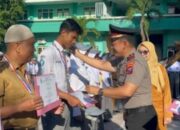Kasat Binmas Polres Situbondo Tekankan Disiplin di SMAN 1 Panji