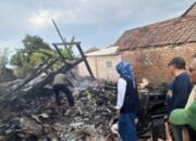 Wakil Bupati Situbondo Mbak Ulfiya Tinjau Lokasi Kebakaran di Seccangan Kalisari Banyuglugur   
