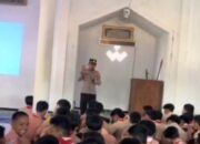 Sat Binmas Kenalkan Saka Bhayangkara kepada Siswa SMKN 1 Situbondo