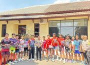 Pererat Sinergi Polri dan Masyarakat, Sat Binmas Polres Situbondo Dukung Kegiatan Tim Bola Voli Situbondo